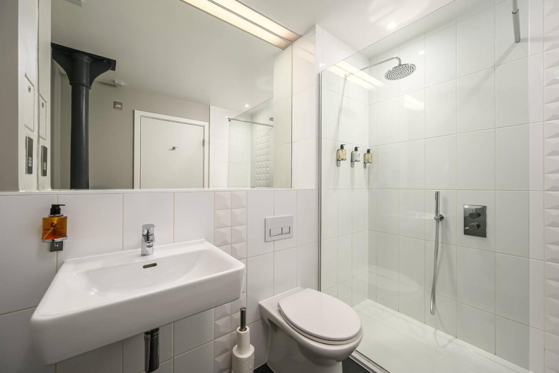 Destiny Scotland -The Malt House Apartments إدنبرة المظهر الخارجي الصورة