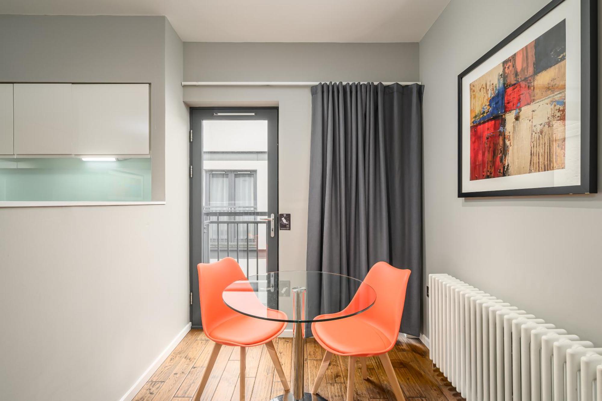 Destiny Scotland -The Malt House Apartments إدنبرة المظهر الخارجي الصورة
