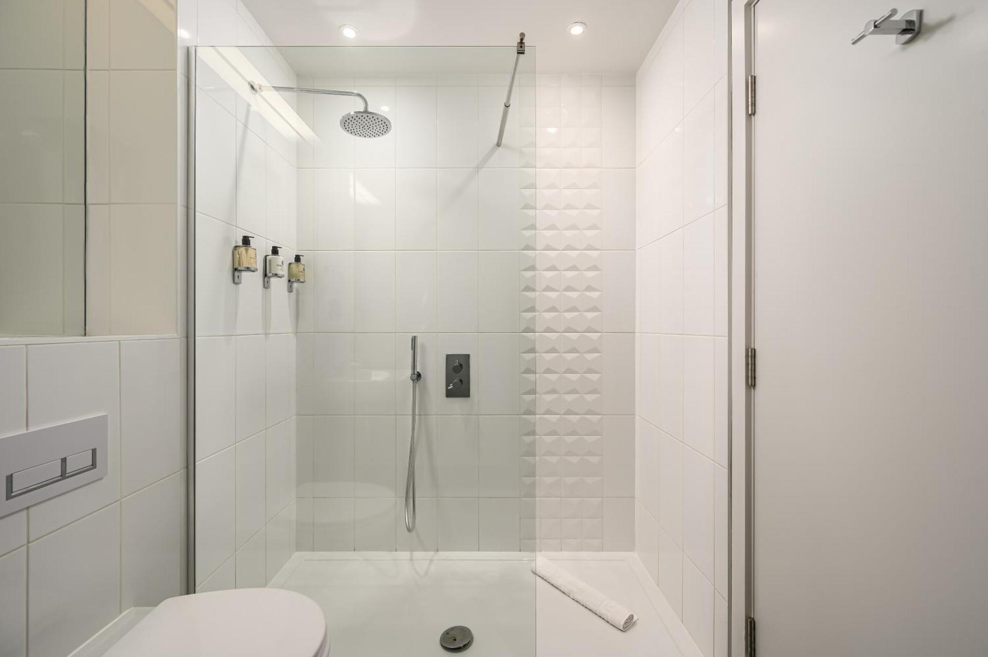 Destiny Scotland -The Malt House Apartments إدنبرة المظهر الخارجي الصورة
